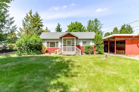 Photo of 14523 Pioneer Way E, Puyallup, WA 98372 (MLS # 2487436)