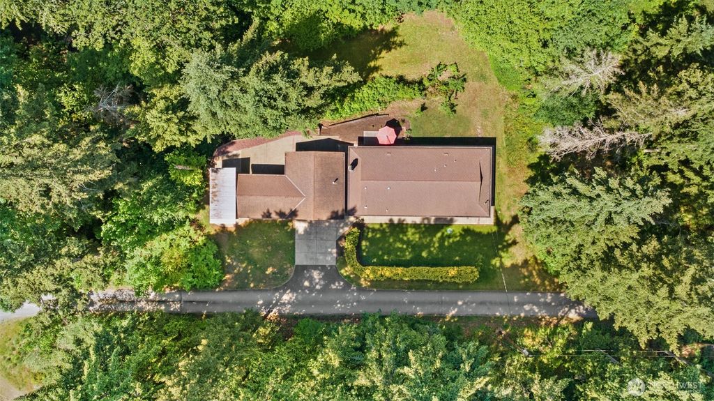 Photo of 25721 173rd Avenue SE, Covington, WA 98042 (MLS # 2382128)