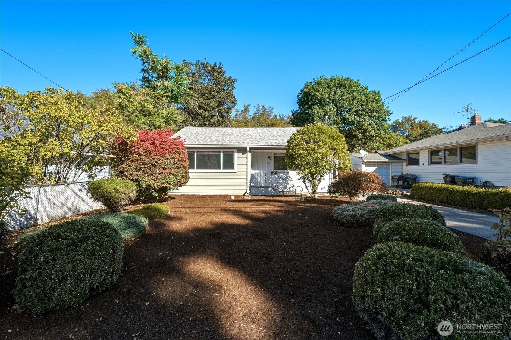 1239 Melrose
