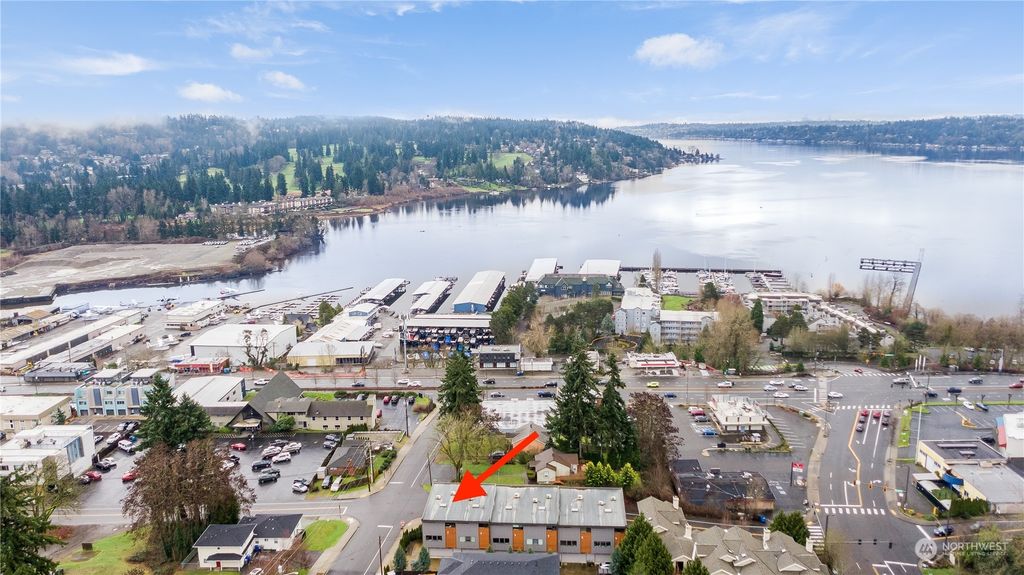 Photo of 18101 62nd Avenue NE #101, Kenmore, WA 98028 (MLS # 2191108)