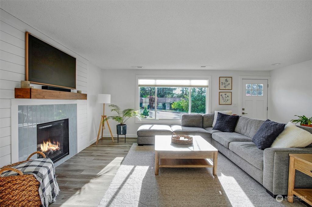 Photo of 26722 232nd Avenue SE, Maple Valley, WA 98038 (MLS # 2243450)
