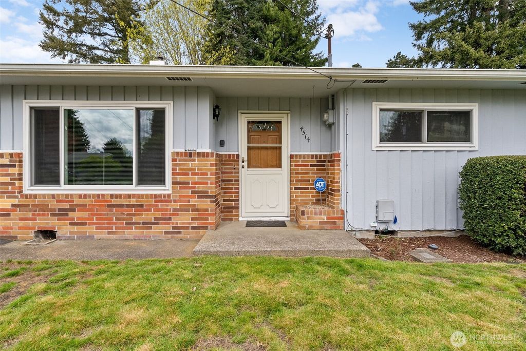 Photo of 4514 26th Avenue SE, Lacey, WA 98503 (MLS # 2494518)