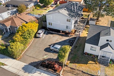 Photo of 4515 S Puget Sound Avenue, Tacoma, WA 98409 (MLS # 2445280)