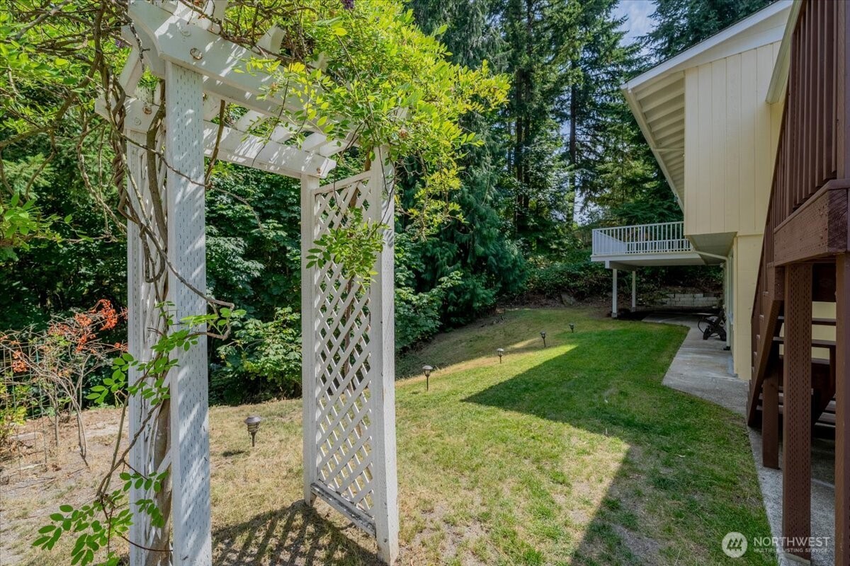 15518 76th Pl NE