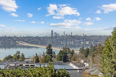 Photo of 2800 68th Avenue SE, Mercer Island, WA 98040 (MLS # 2486610)