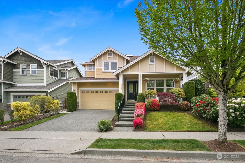 Photo of 2478 33rd Avenue NE, Issaquah, WA 98029 (MLS # 2227614)