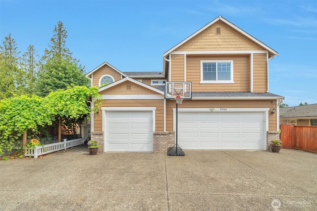 Photo of 9604 S 236th Place, Kent, WA 98031 (MLS # 2494303)