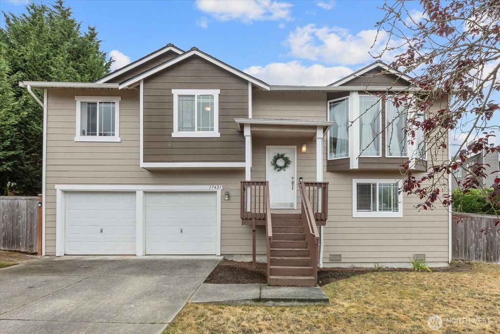 Photo of 17421 73rd Avenue NE, Arlington, WA 98223 (MLS # 2418900)
