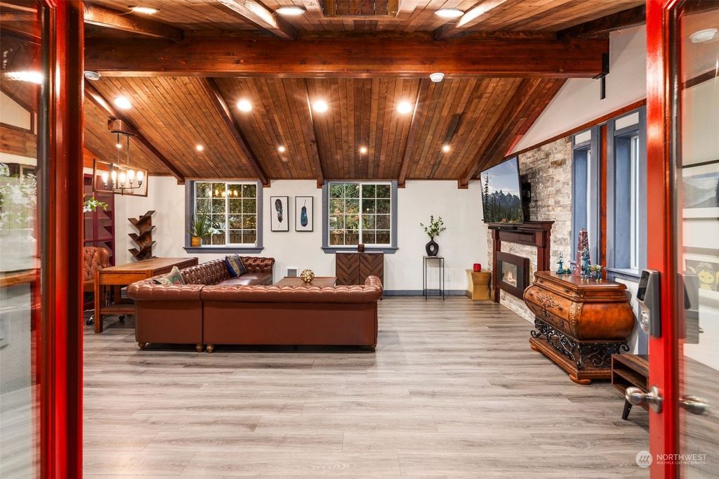 Photo of 18337 SE May Valley Road, Issaquah, WA 98027 (MLS # 2315017)
