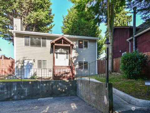 A home in Everett