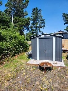 138 Aries Court SW
