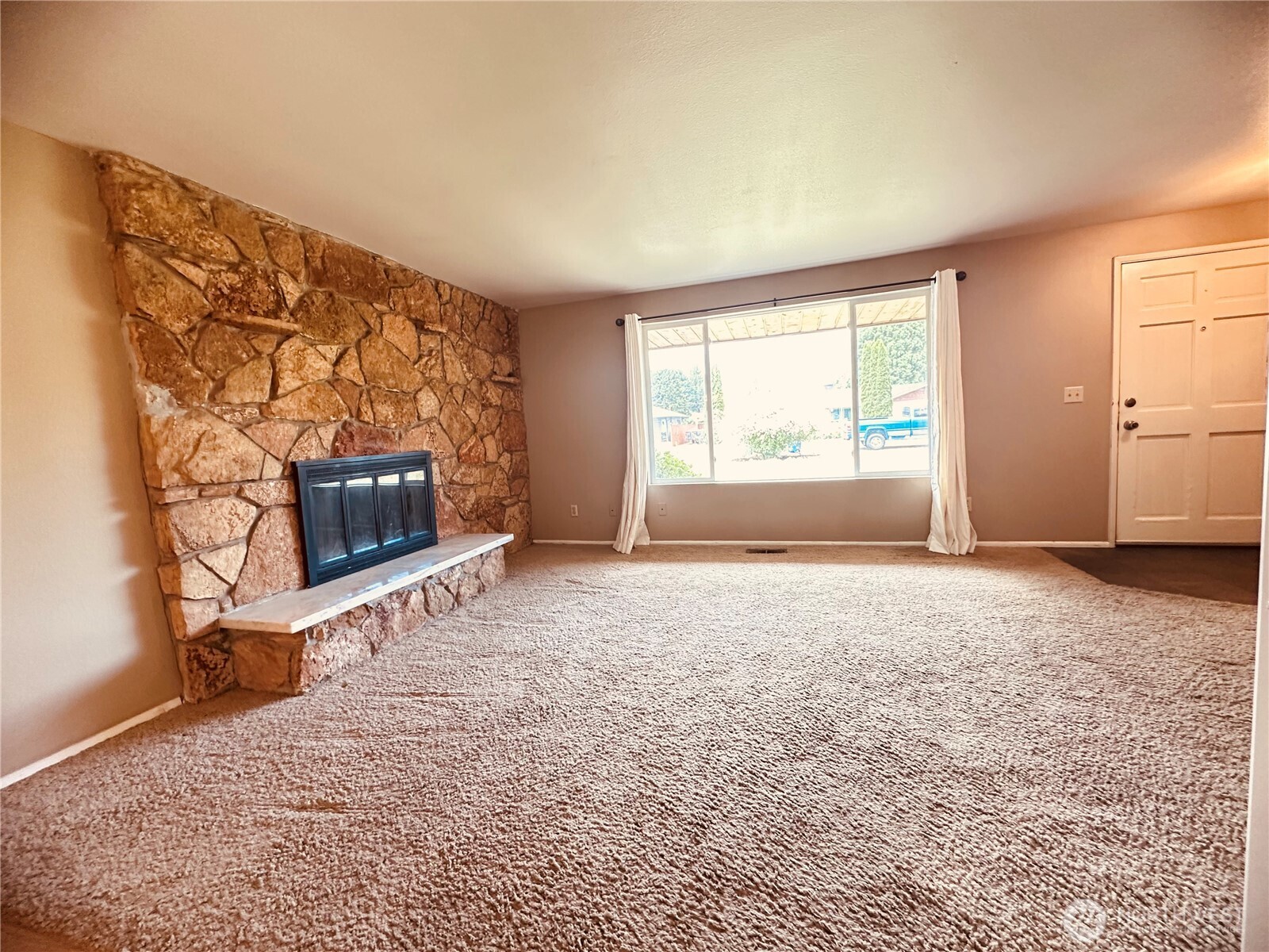 9211 61st Drive NE