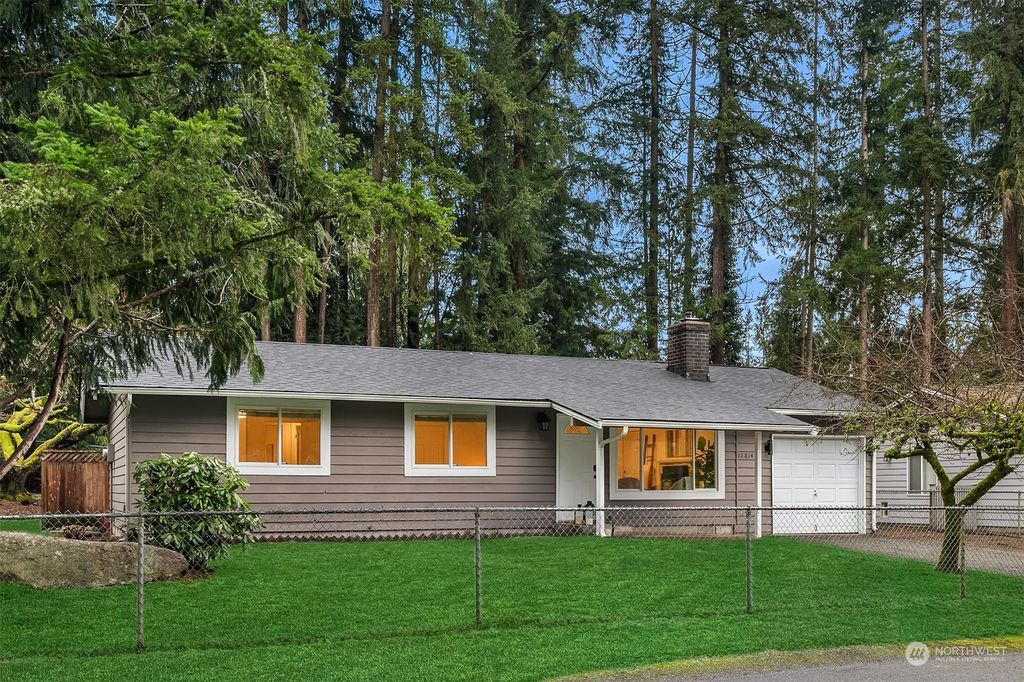 Photo of 17814 199th Avenue NE, Woodinville, WA 98077 (MLS # 2191496)