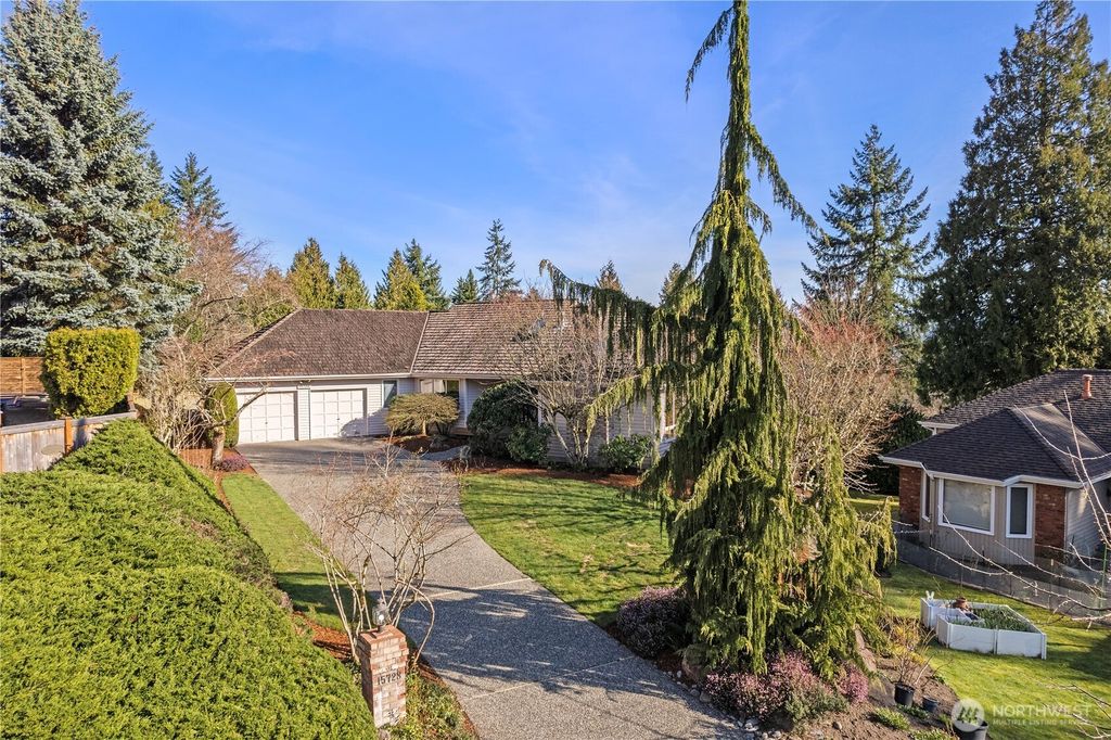 Photo of 15728 NE 61st Ct, Redmond, WA 98052 (MLS # 2487884)