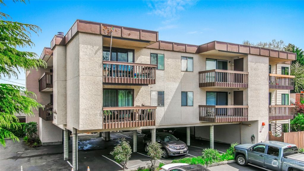 Photo of 2121 SW 152nd Street #101, Burien, WA 98166 (MLS # 2060680)