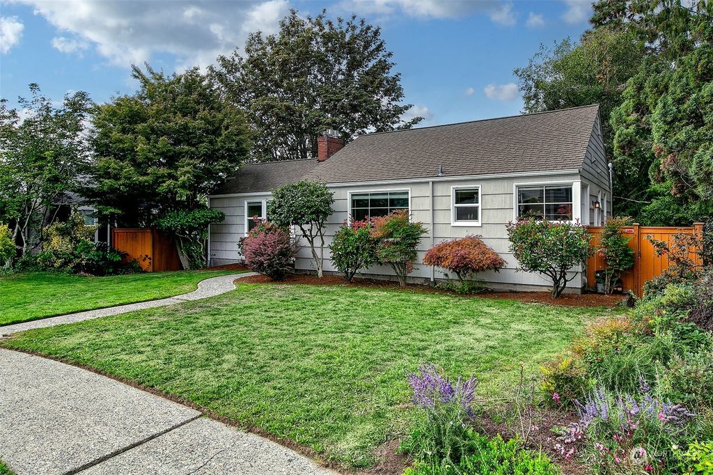 Photo of 5751 58th Avenue NE, Seattle, WA 98105 (MLS # 2278890)