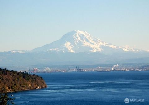 Photo of 1319 Madrona Way NW, Gig Harbor, WA 98332 (MLS # 2369012)