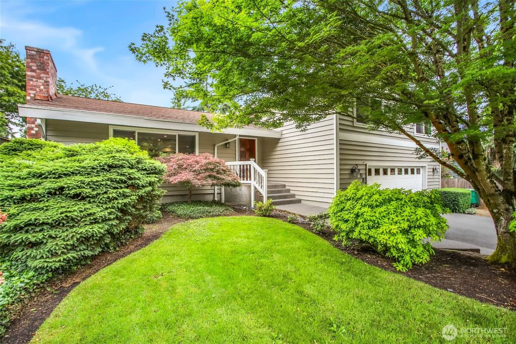 Photo of 3908 NE 103rd Street, Seattle, WA 98125 (MLS # 2380867)