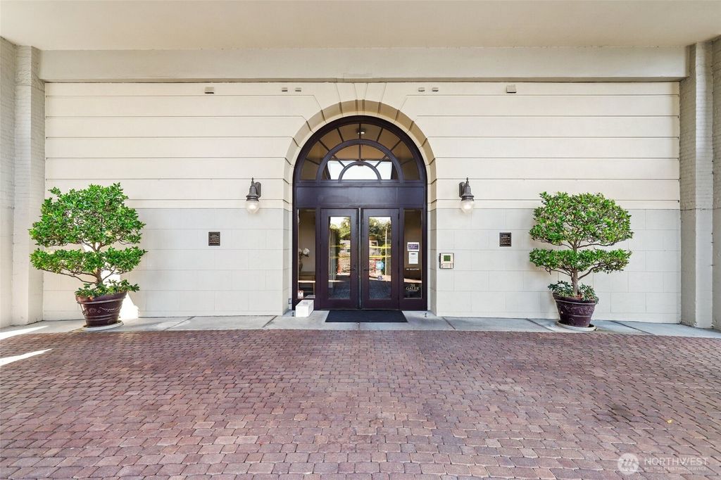 Photo of 201 Galer Street #431, Seattle, WA 98109 (MLS # 2343226)