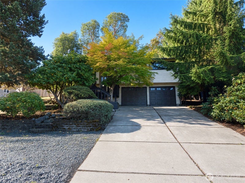 2242 W 12th Street