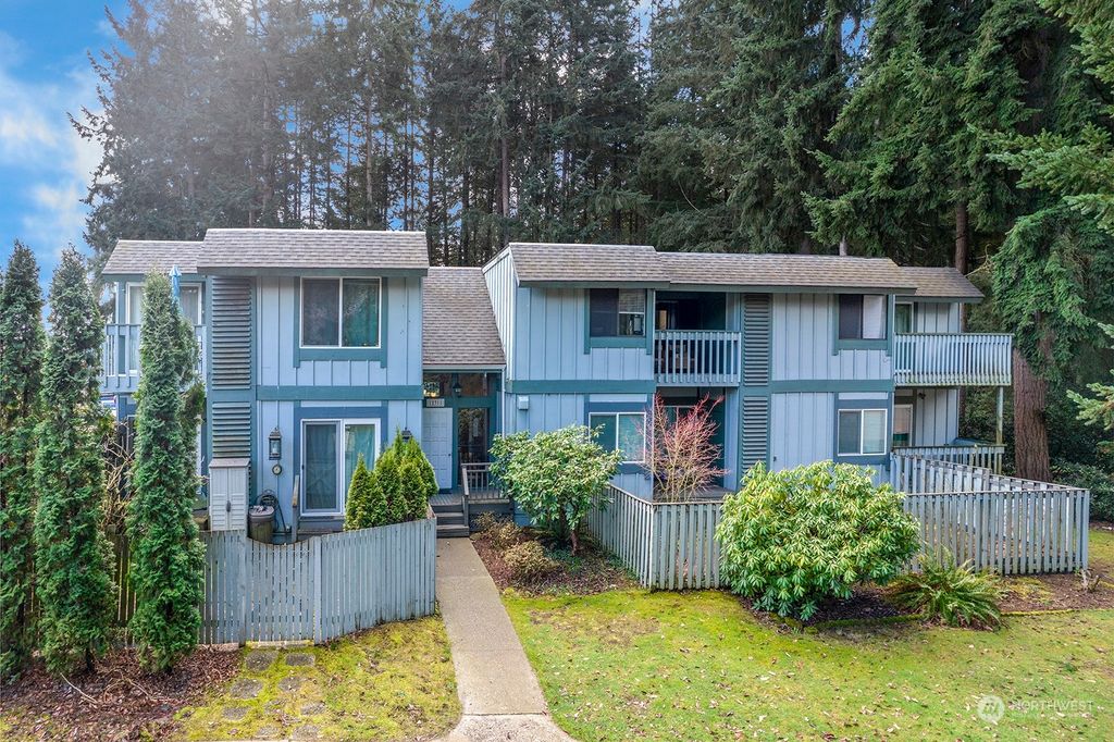 Photo of 12311 NE 147th Court #1D, Kirkland, WA 98034 (MLS # 2201616)