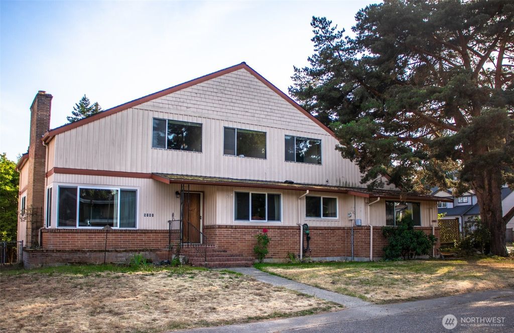Photo of 5101 S 163rd Place, Tukwila, WA 98188 (MLS # 2423024)