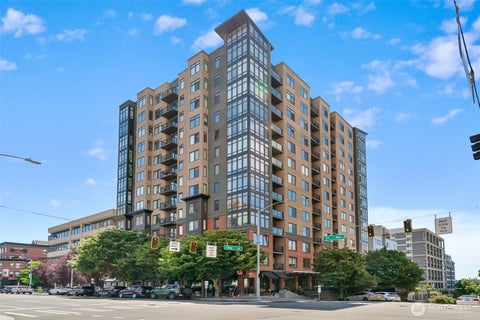 Photo of 2721 1st Avenue #809, Seattle, WA 98121 (MLS # 2582346)