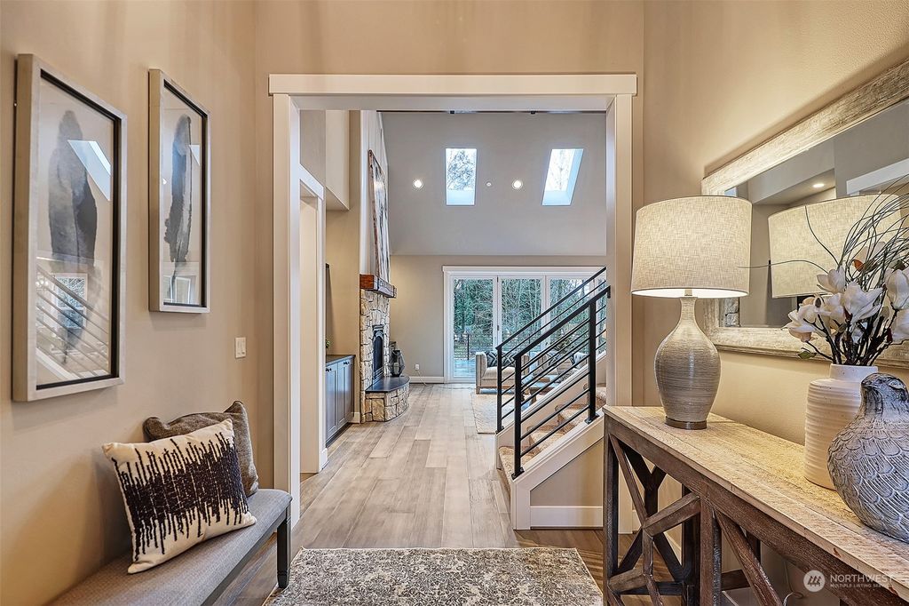 Photo of 15719 160th Avenue NE, Woodinville, WA 98072 (MLS # 2191868)
