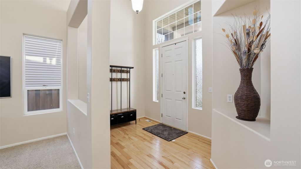 Photo of 6114 Montevista Drive SE, Auburn, WA 98092 (MLS # 2523612)