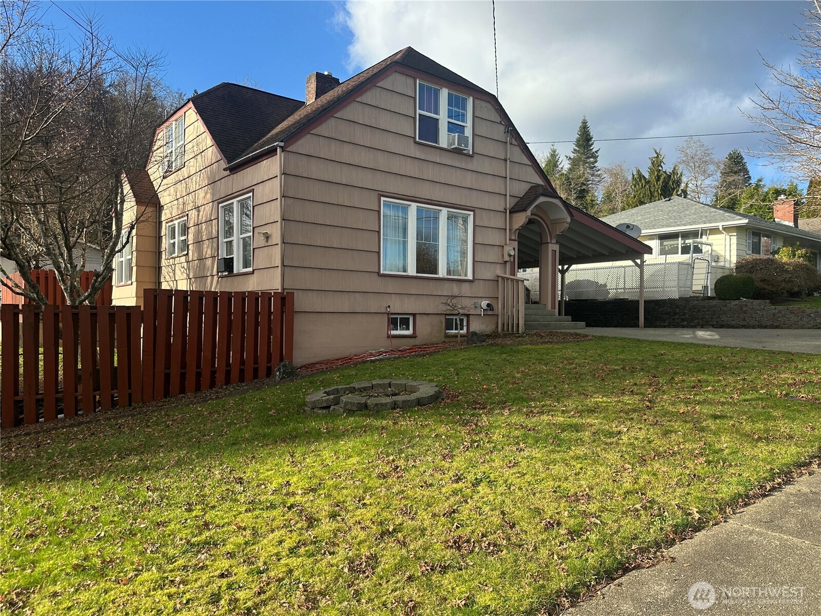 303 N 3rd Street