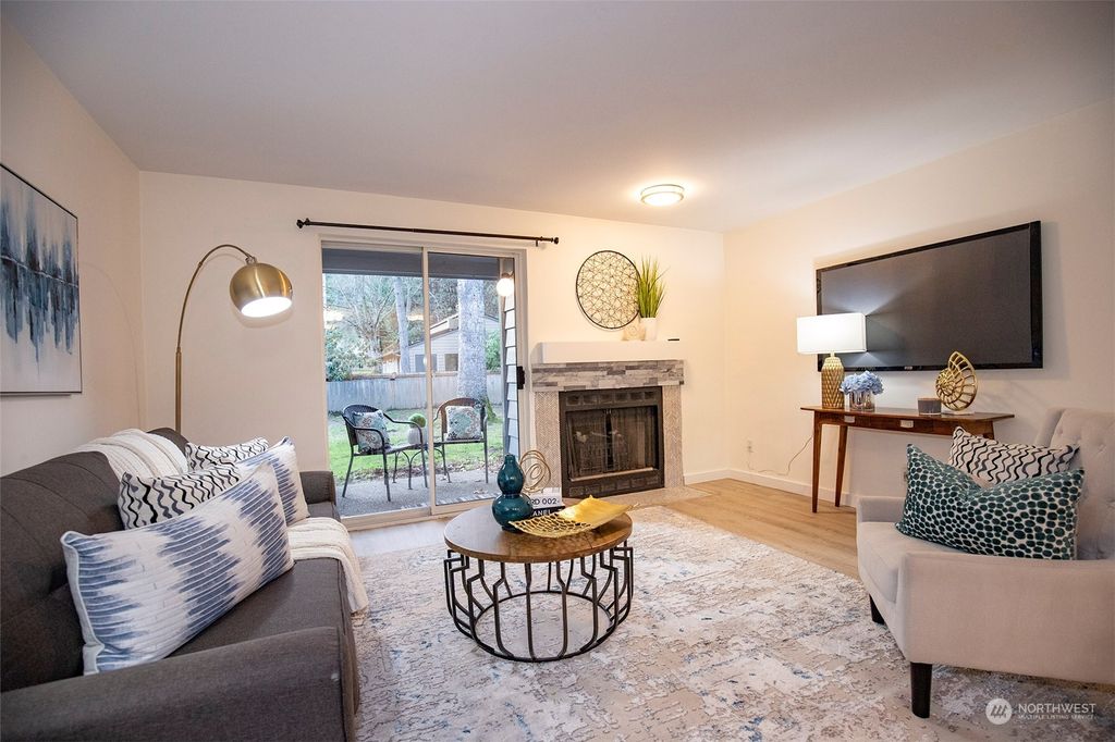 Photo of 220 Newport Way Way NW #E-39, Issaquah, WA 98027 (MLS # 2031474)
