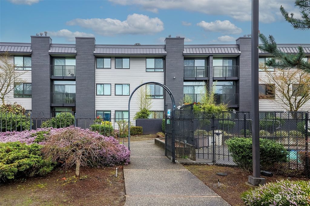 Photo of 11300 1st Avenue NE #121, Seattle, WA 98125 (MLS # 2214700)