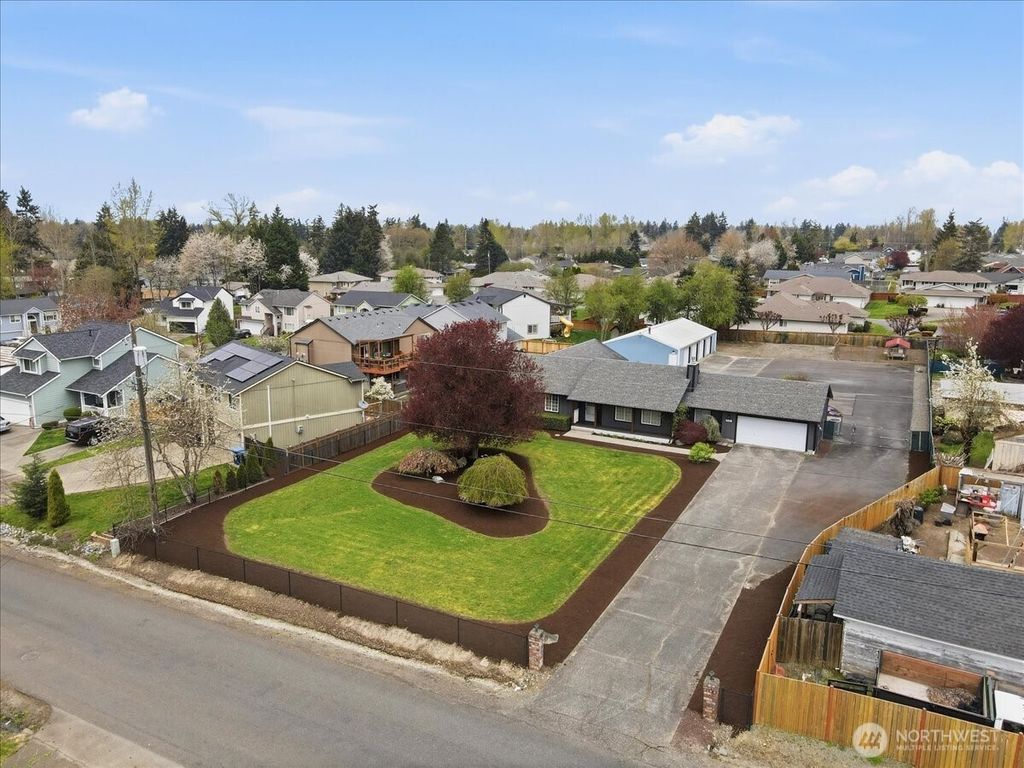 Photo of 1515 103rd Street E, Tacoma, WA 98445 (MLS # 2507908)