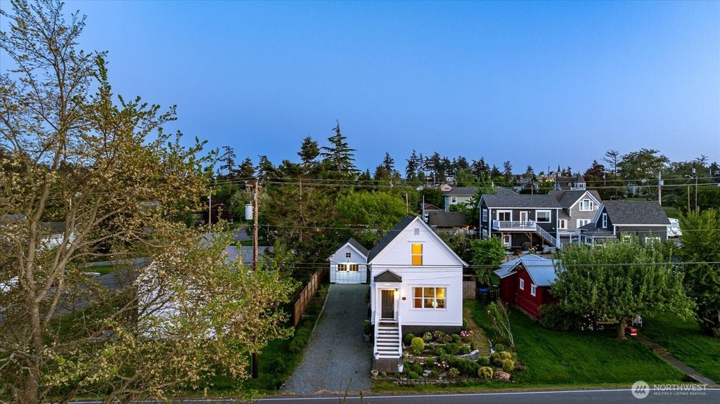 Photo of 205 NE 9th Street, Coupeville, WA 98239 (MLS # 2520461)