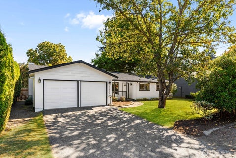 Photo of 21423 92nd Avenue W, Edmonds, WA 98020 (MLS # 2582675)
