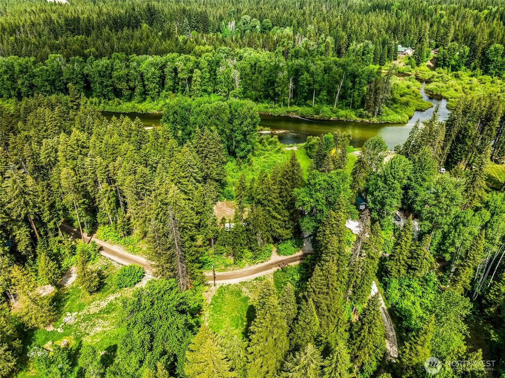 Photo of 13861 13863 Brae Burn Road, Leavenworth, WA 98826 (MLS # 2527875)
