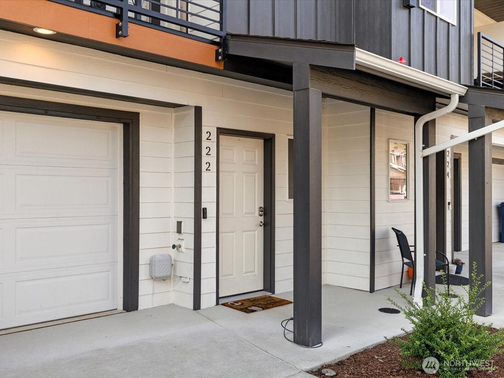 Photo of 222 Raybird Avenue, Granite Falls, WA 98252 (MLS # 2438305)