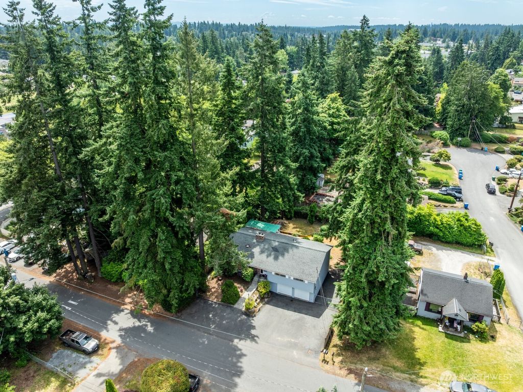 Photo of 1847 N 183RD ST St, Shoreline, WA 98133 (MLS # 2401040)