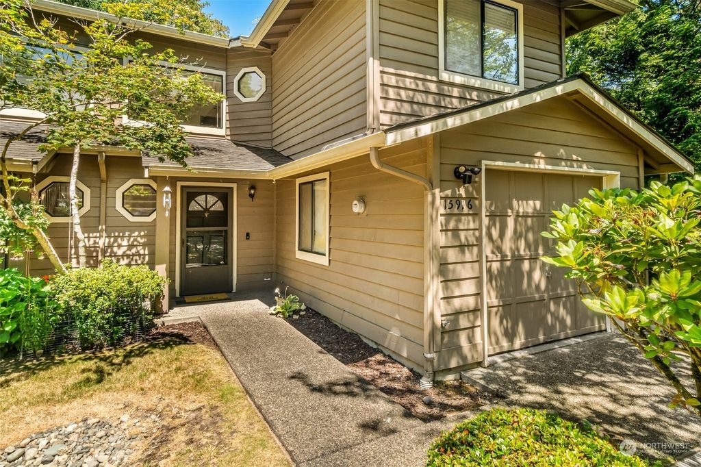 Photo of 15916 NE 42nd Street, Redmond, WA 98052 (MLS # 2159134)