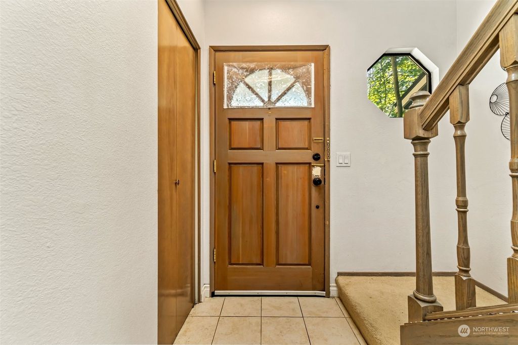 Photo of 15916 NE 42nd Street, Redmond, WA 98052 (MLS # 2159134)