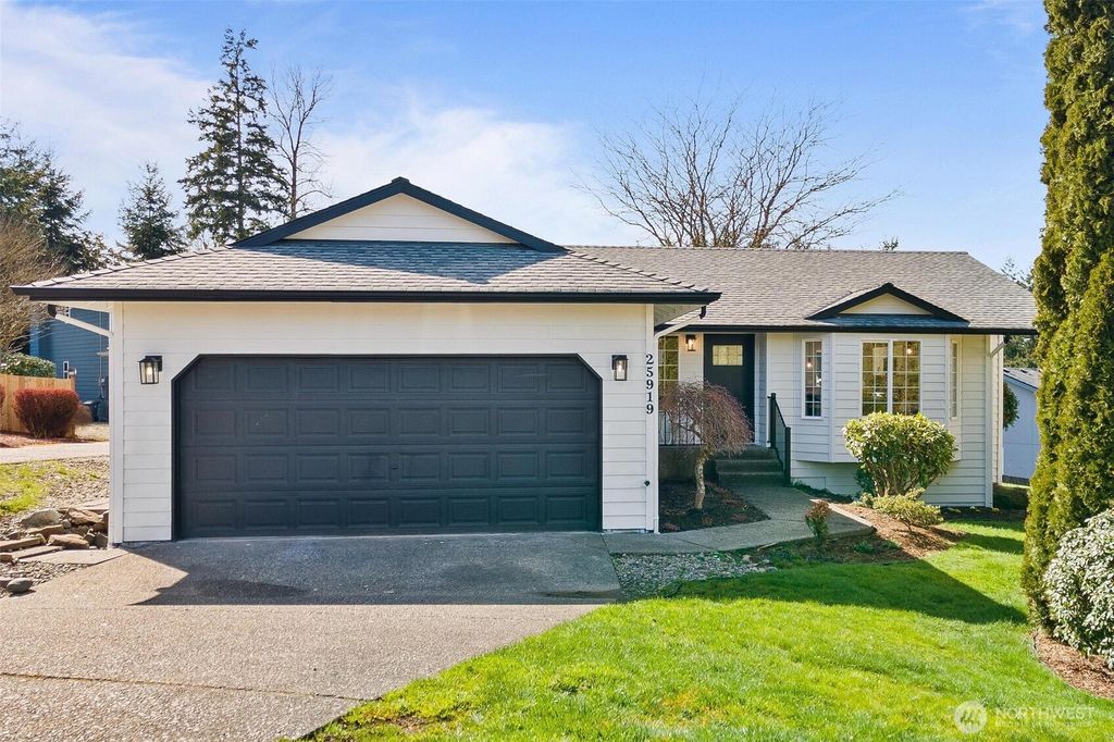 Photo of 25919 201st Court SE, Covington, WA 98042 (MLS # 2349410)