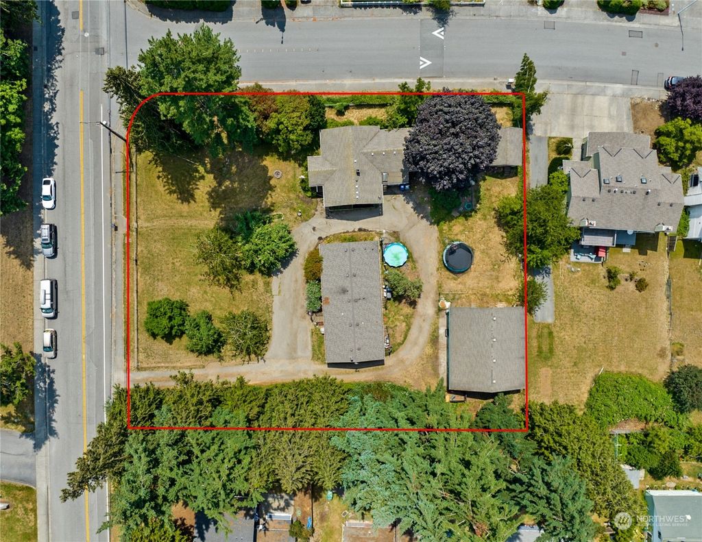 Photo of 19808 24th Avenue W, Lynnwood, WA 98036 (MLS # 2132189)
