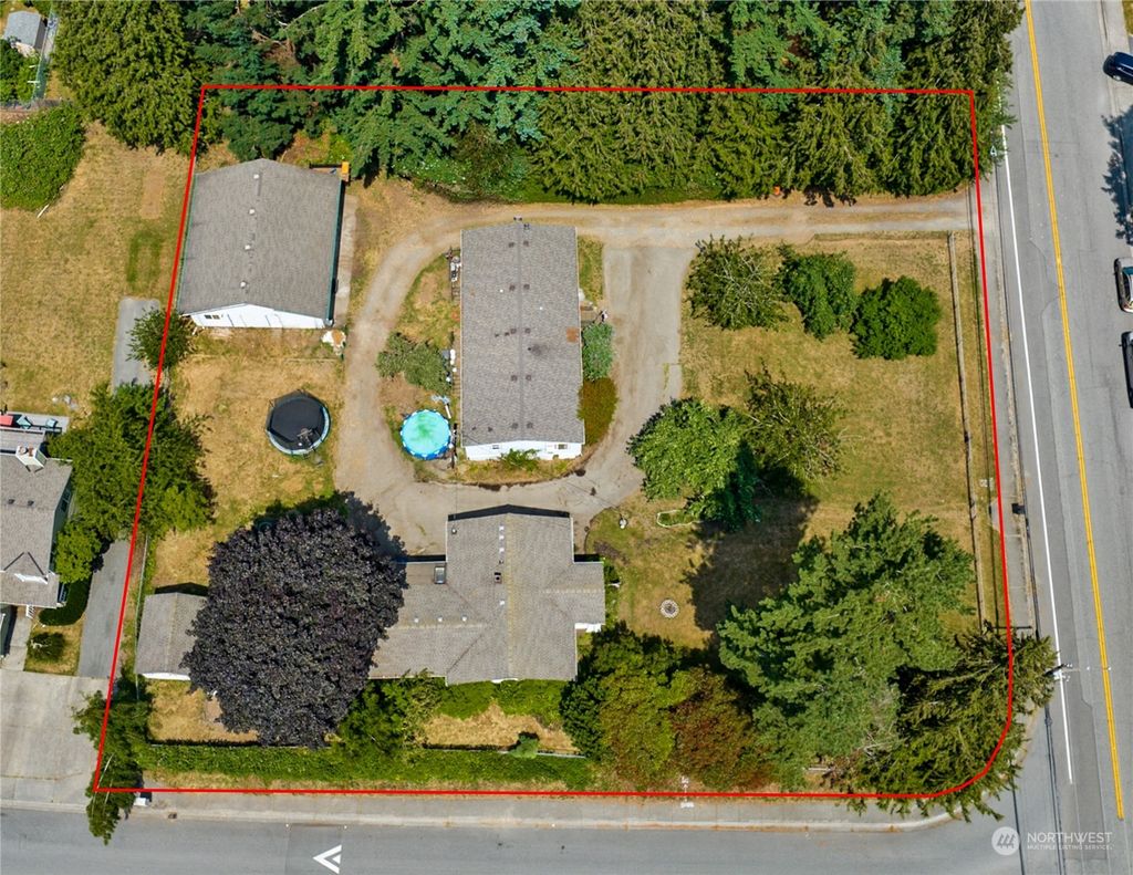 Photo of 19808 24th Avenue W, Lynnwood, WA 98036 (MLS # 2132189)