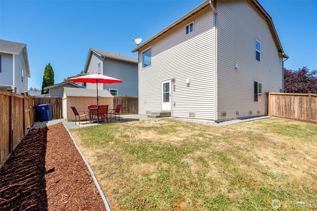 Photo of 10406 26th Place SE, Lake Stevens, WA 98258 (MLS # 2407049)