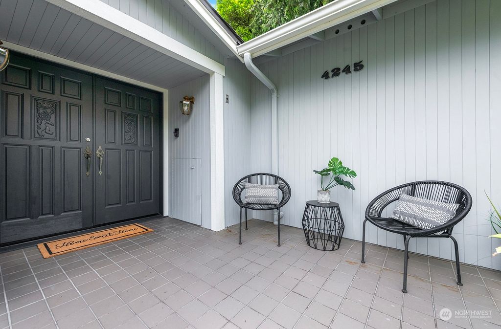 Photo of 4245 NE 89th Street, Seattle, WA 98115 (MLS # 2243573)