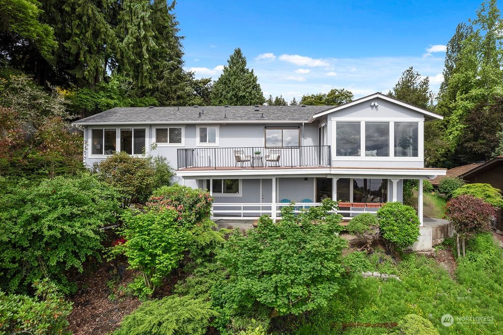 Photo of 4245 NE 89th Street, Seattle, WA 98115 (MLS # 2243573)
