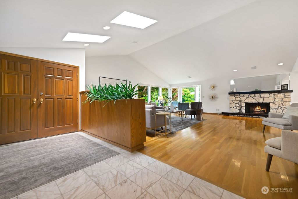 Photo of 4245 NE 89th Street, Seattle, WA 98115 (MLS # 2243573)