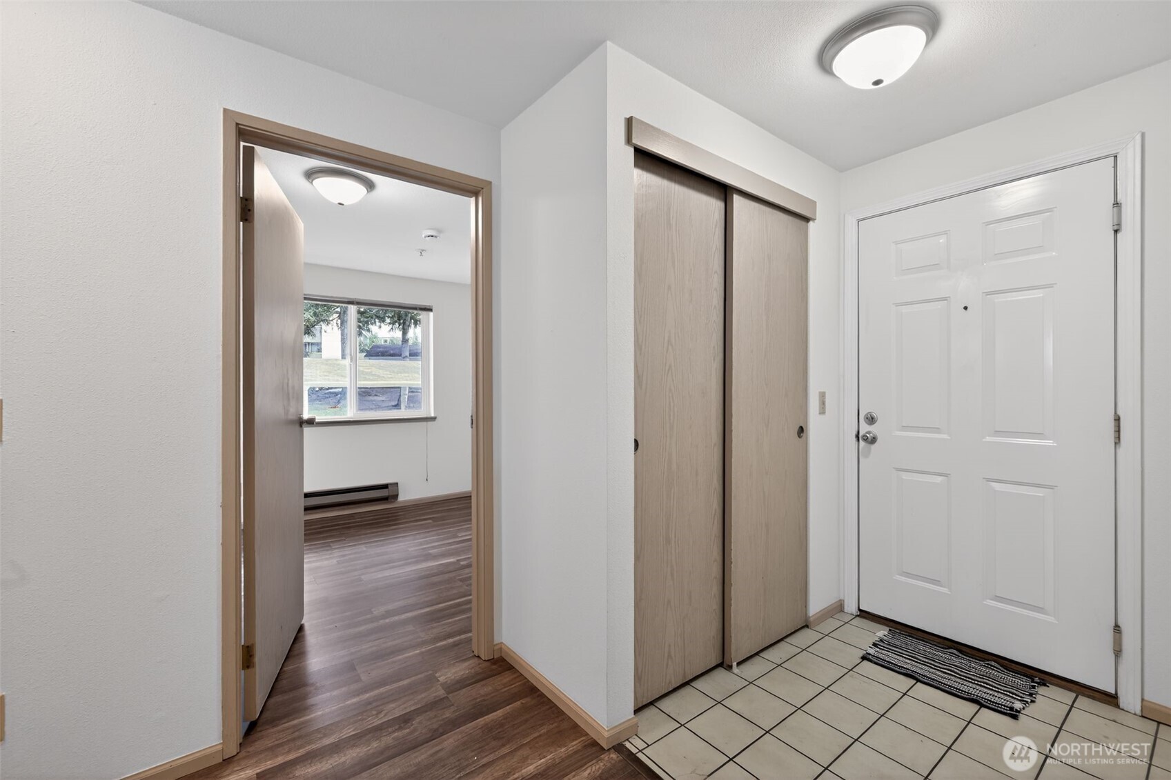 901 Sunset Boulevard NE D215