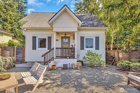 Photo of 14332 Phinney Avenue N, Seattle, WA 98133 (MLS # 2579773)