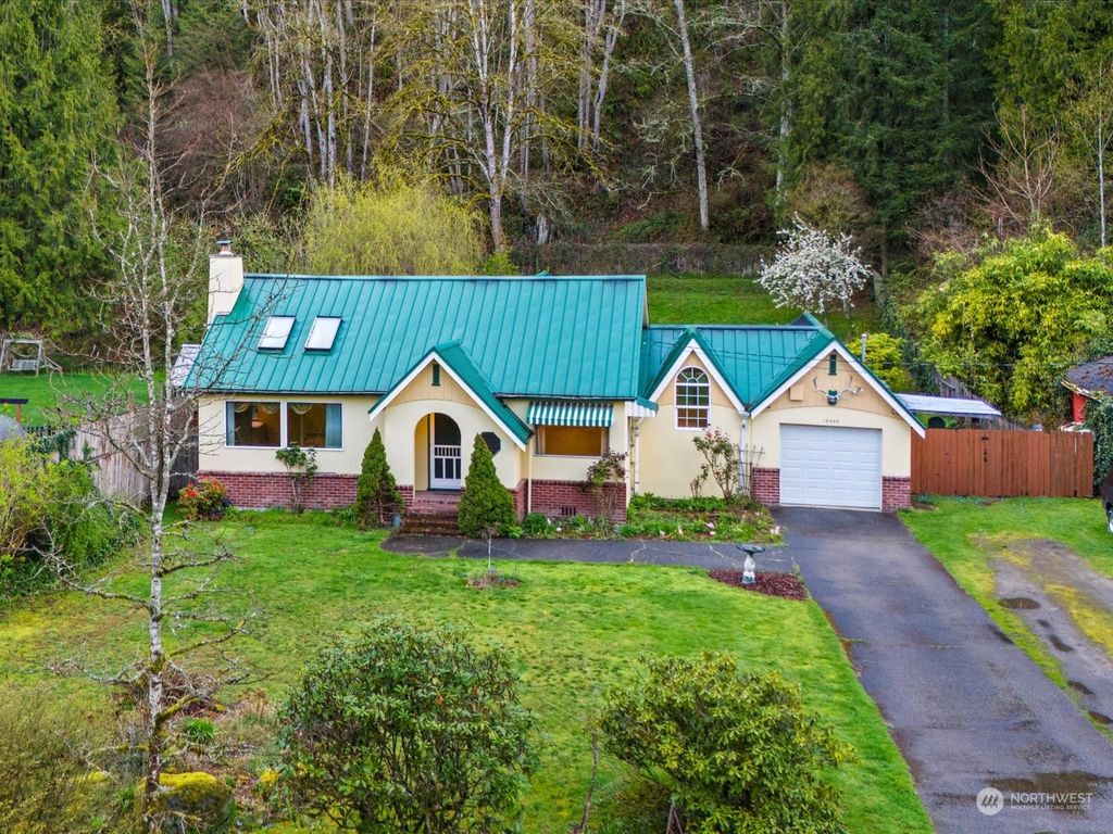 Photo of 16446 Southeast Jones Road Rd, Renton, WA 98058 (MLS # 2216414)